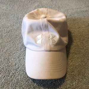 Under armour women’s play up hat